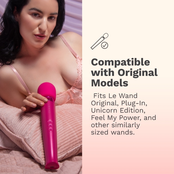 flexible sex toy Le Wand Flick: Best Silicone Attachment to Mimic Oral Sex!