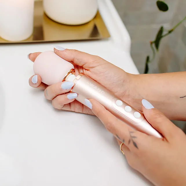 Le Wand Petite Rechargeable Vibrating Massager