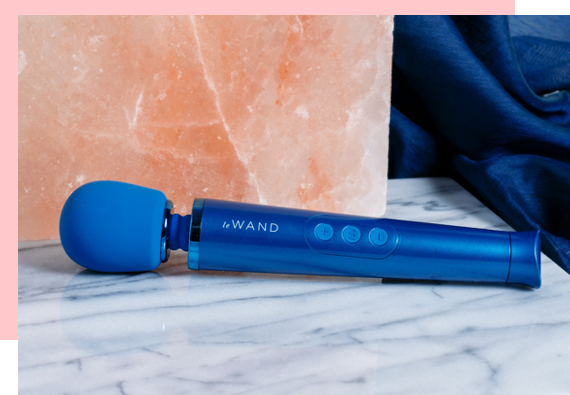 Le Wand Petite Rechargeable Vibrating Massager