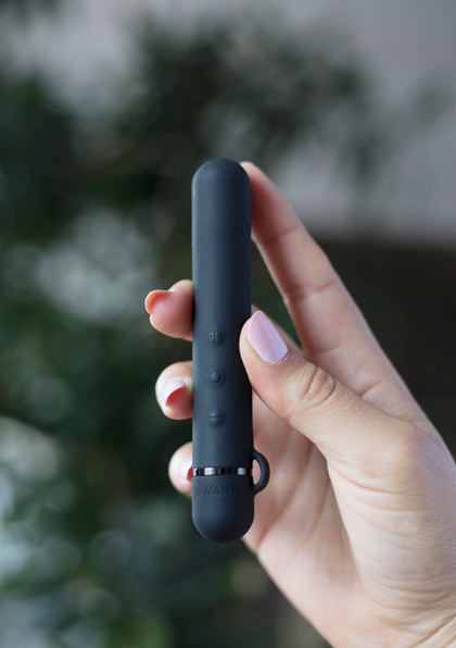 Le Wand Chrome Baton USB Vibrator